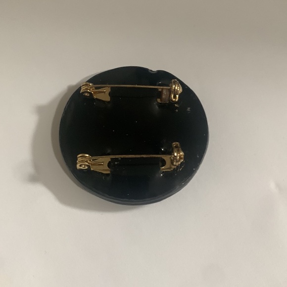 Michael Kors Logo Brooch Pin - Picture 2 of 5